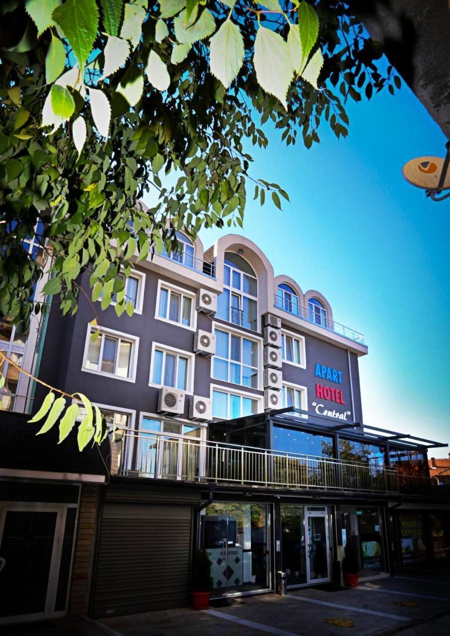 Apart Hotel Central Momchilgrad Exterior photo